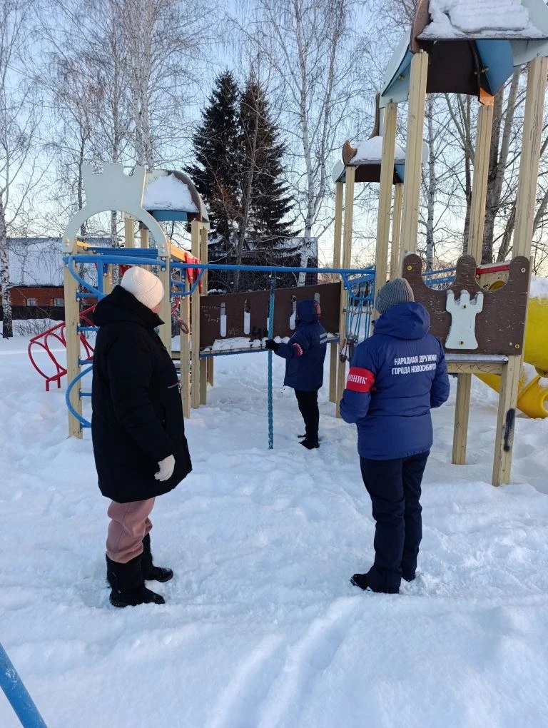 Дружинники Новосибирска поддерживали порядок в праздничные дни Дружинники Новосибирска поддерживали порядок в праздничные дни