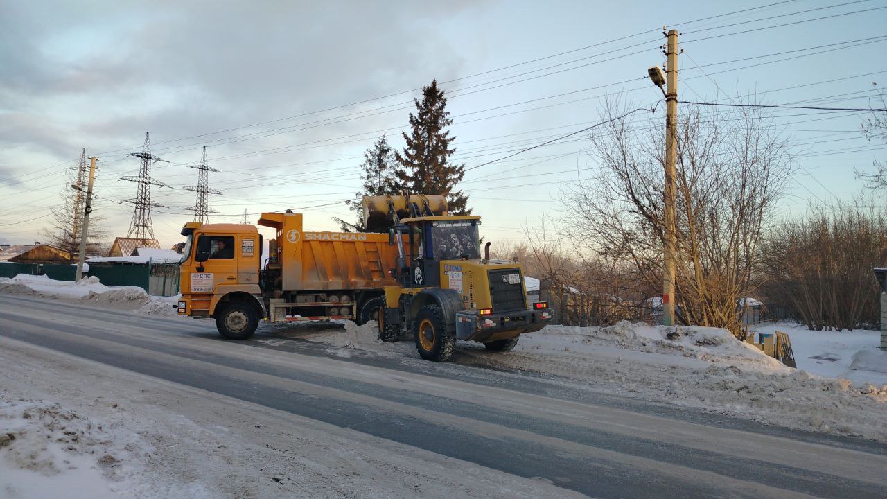 Более 233 тысяч кубометров снега вывезено с улично-дорожной сети с начала этого года Более 233 тысяч кубометров снега вывезено с улично-дорожной сети с начала этого года