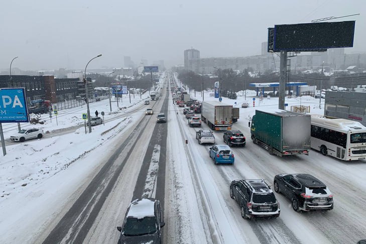 Названы причины 10-балльных пробок в Новосибирске