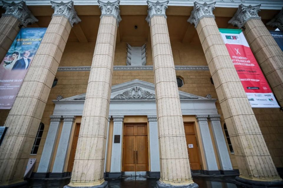 100 ��� ����� � ������������ ������� ������� �����������