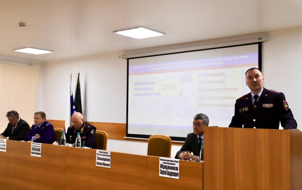 Начальник ГУ МВД России по Новосибирской области принял участие в итоговой коллегии УМВД России по городу Новосибирску по результатам деятельности в 2025 году