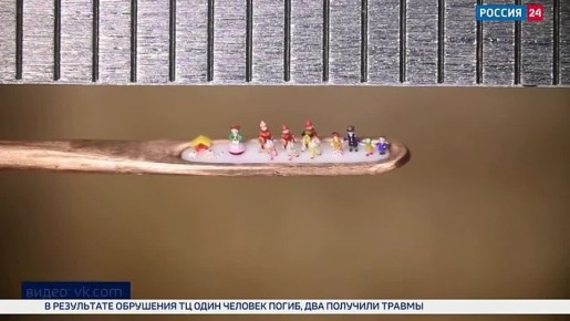 Миниатюрные игрушки. Новосибирский микроминиатюрист Владимир Анискин создал самые маленькие дымковские игрушки в мире