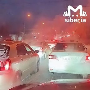 Подписчик рассказал о чудовищных пробках в Дзержинском районе Новосибирска