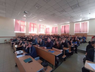 В Новосибирске сотрудники полиции совместно с Общественным советом приняли участие во Всероссийской акции «Студенческий десант»