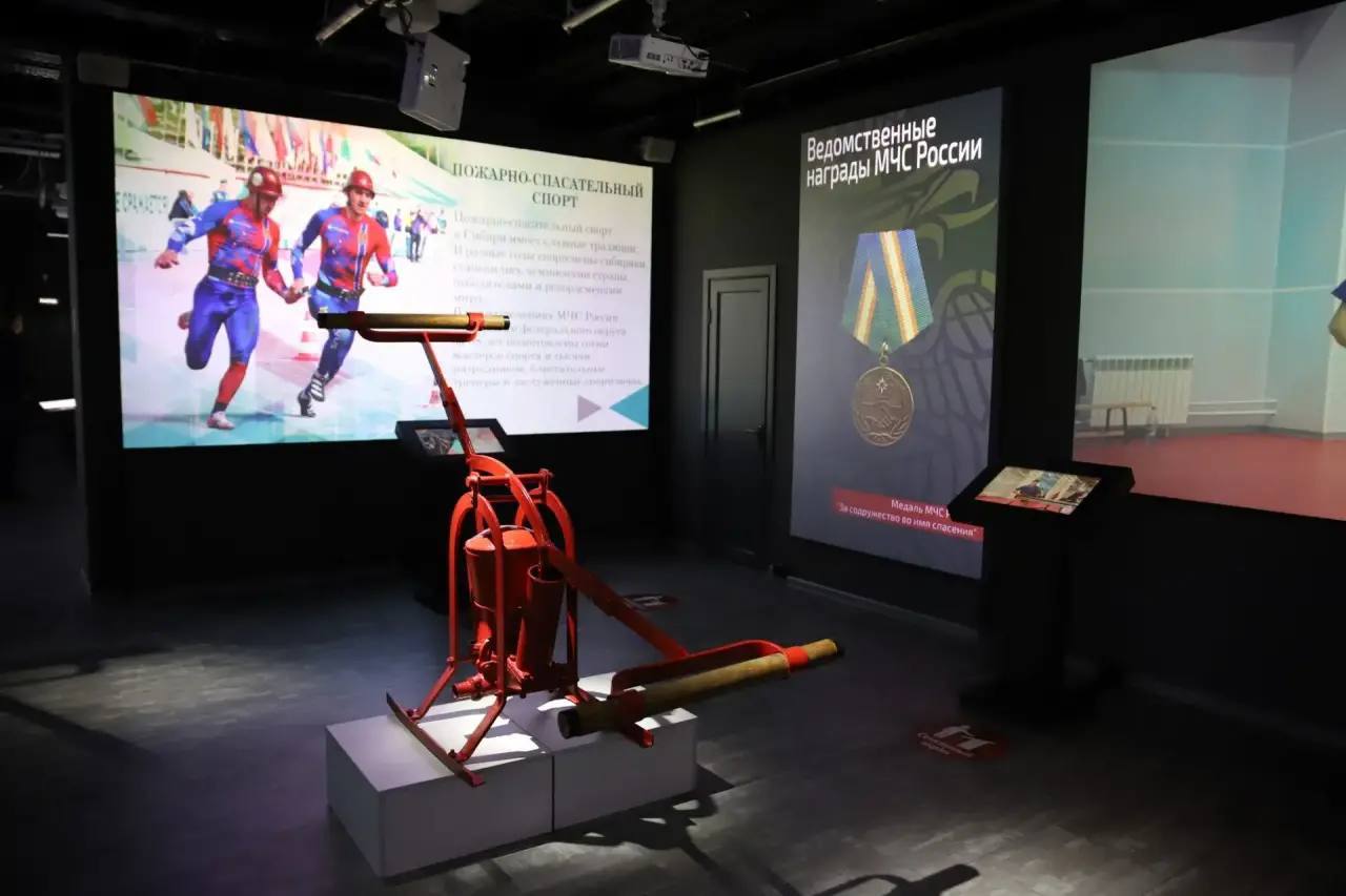 Более 1 500 человек уже посетили выставку «МЧС России. 35 лет во имя жизни» Более 1 500 человек уже посетили выставку «МЧС России. 35 лет во имя жизни»