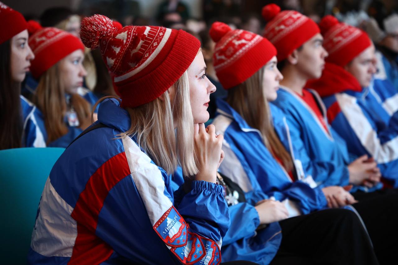 Бойцы Снежного и трудового десанта будут помогать в Новосибирске и районах области Бойцы Снежного и трудового десанта будут помогать в Новосибирске и районах области