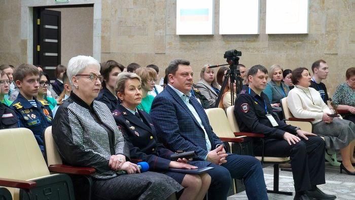 В Новосибирске стартовал Региональный этап чемпионата по профессиональному мастерству «Профессионалы 2026» В Новосибирском кооперативном техникуме имени А.Н. Косыгина Новосибирского облпотребсоюза торжественно открылся...