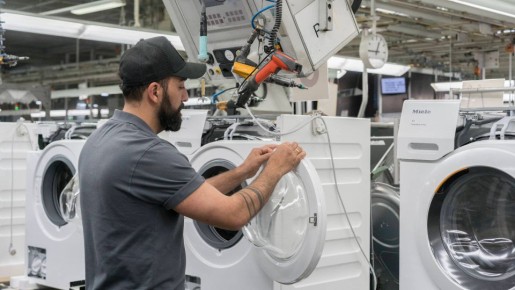 Ремонт влетит в копеечку: эти популярные ошибки «убьют» стиральную машинку в два счета