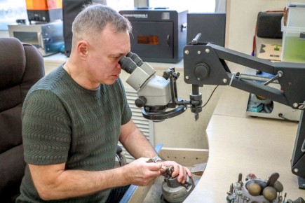 Если жадный — в профессии не задержишься: опытный ювелир о своей работе