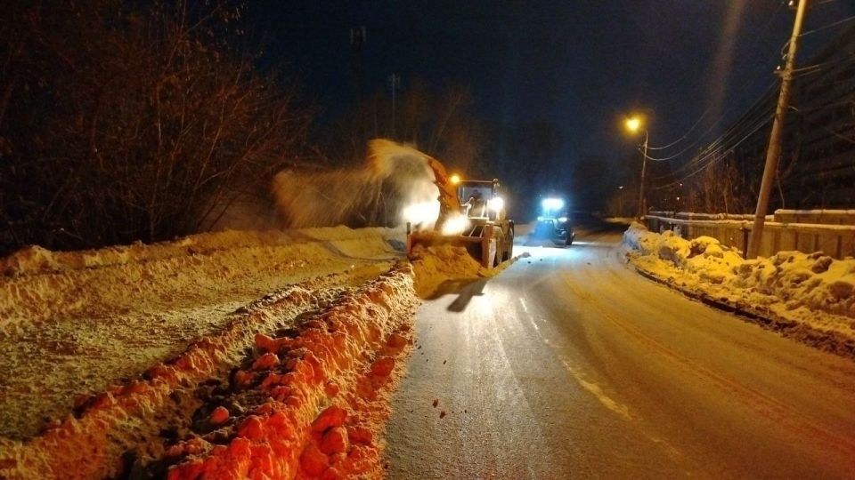 Более 70 тысяч кубометров снега вывезено за трое суток