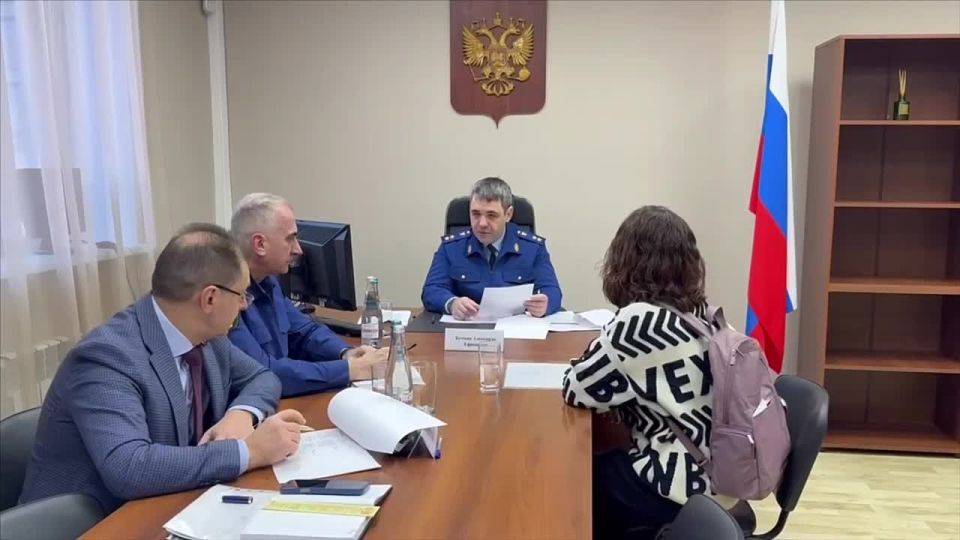 Прокурор Новосибирской области Александр Бучман провел личный прием граждан в прокуратуре Калининского района Новосибирска