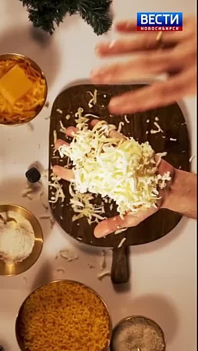 Белковая бомба. Новосибирский артист Дава (Давид Манукян) приготовил культовые макароны с сыром из фильма «Один дома», но по-своему