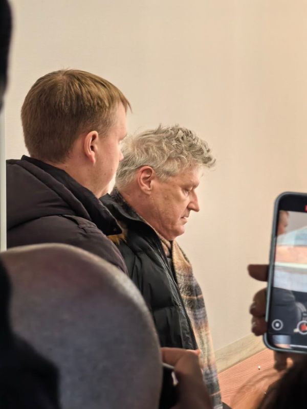 Под домашний арест до 30 марта суд поместил завлабораторией ГНЦ ВБ «Вектор» Владимира Тернового