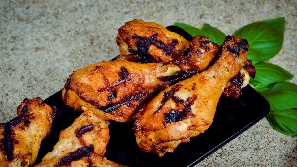 Никогда не ешьте эту часть курицы: проблем со здоровьем не оберетесь