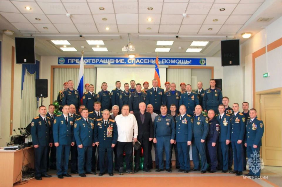 Торжественное мероприятие в честь Дня защитника Отечества прошло в Главном управлении МЧС России по Новосибирской области