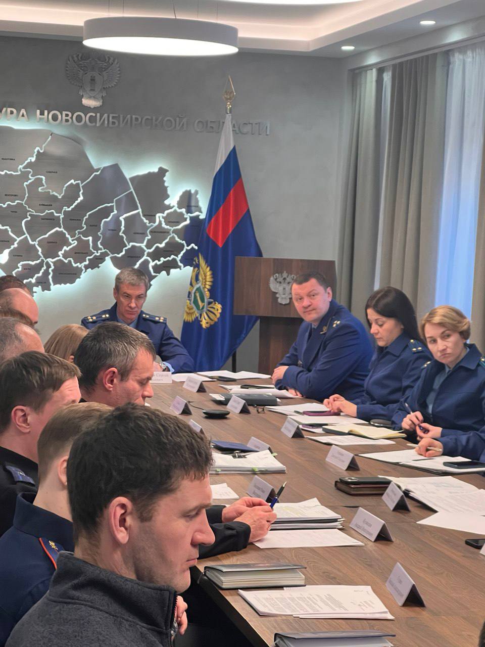 Под председательством первого заместителя прокурора Новосибирской области Сергея Коростылева прошло заседание межведомственной рабочей группы, посвященное вопросам исполнения законодательства и защите прав граждан и...