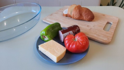 Необычные гренки: как сделать завтрак из черствого хлеба