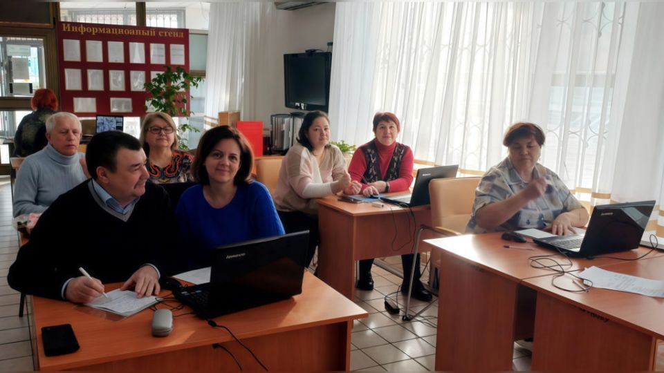 Цифровые горизонты: Как пенсионеры осваивают новые технологии