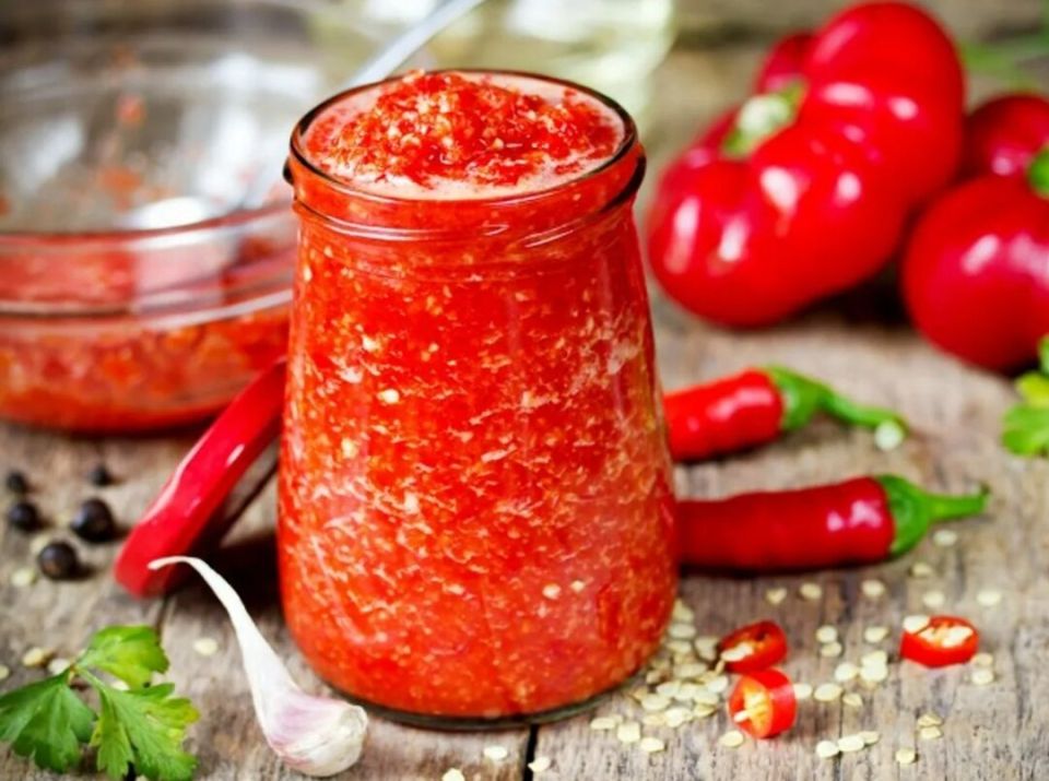 Удивительные томатные соусы на зиму: пять простых рецептов