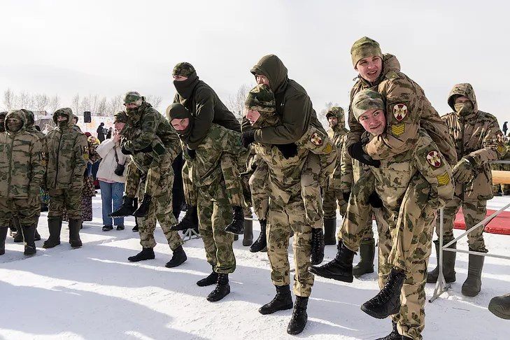 В Новосибирске проводили Масленицу-2026 после штурма снежной крепости