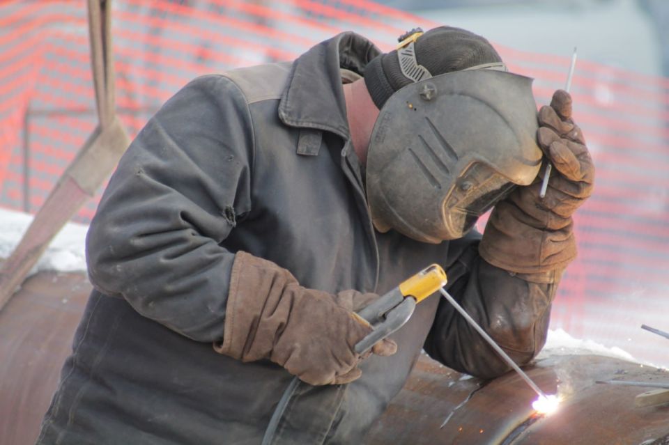 ����� ������ �������� ���� � ������������ ��������� ������������ � ����