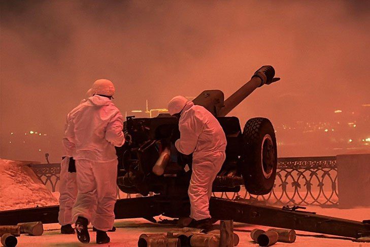 В Новосибирске военные пообещали повторить «длинный» салют на 9 Мая-2026