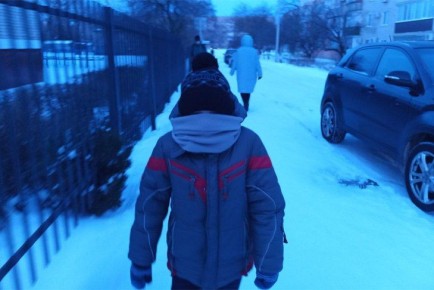 Новосибирск накрывают февральские морозы, и в Минобре напомнили правила посещения школ