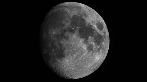 На Луну полюбуемся?. Вот такой эффектный кадр сделал новосибирский астрофотограф Алексей Поляков буквально за 10 минут