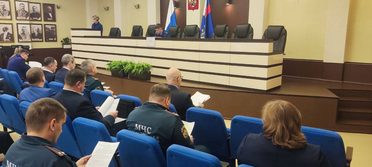 Под председательством заместителя прокурора области Александра Рудя состоялось очередное заседание межведомственной рабочей группы по вопросам противодействия правонарушениям в сфере охраны окружающей среды Под председательством заместителя прокурора области Александра Рудя состоялось очередное заседание межведомственной рабочей группы по вопросам противодействия правонарушениям в сфере охраны окружающей среды