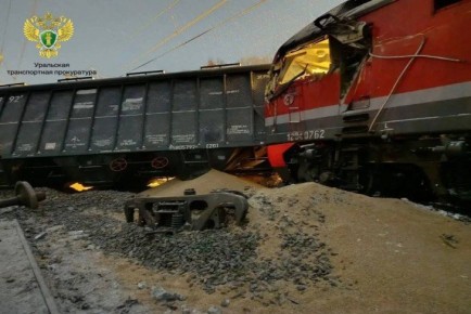 Поезд «Россия» придет в Новосибирск на 5 часов позже из-за крушения на Урале