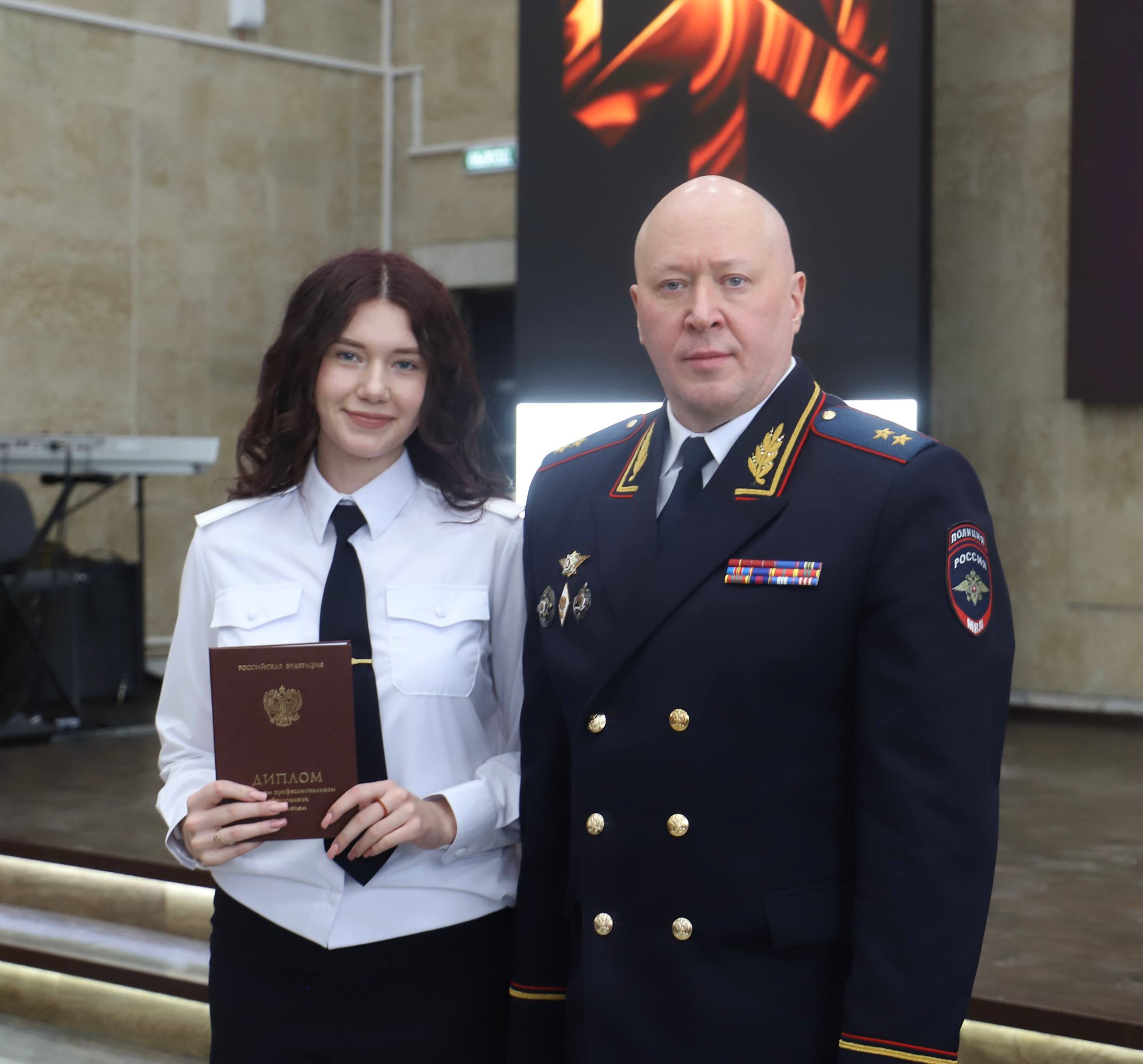 Начальник ГУ МВД России по Новосибирской области принял участие в церемонии вручения дипломов выпускникам Новосибирского кооперативного техникума имени А.Н. Косыгина по специальности «Правоохранительная деятельность» Начальник ГУ МВД России по Новосибирской области принял участие в церемонии вручения дипломов выпускникам Новосибирского кооперативного техникума имени А.Н. Косыгина по специальности «Правоохранительная деятельность»