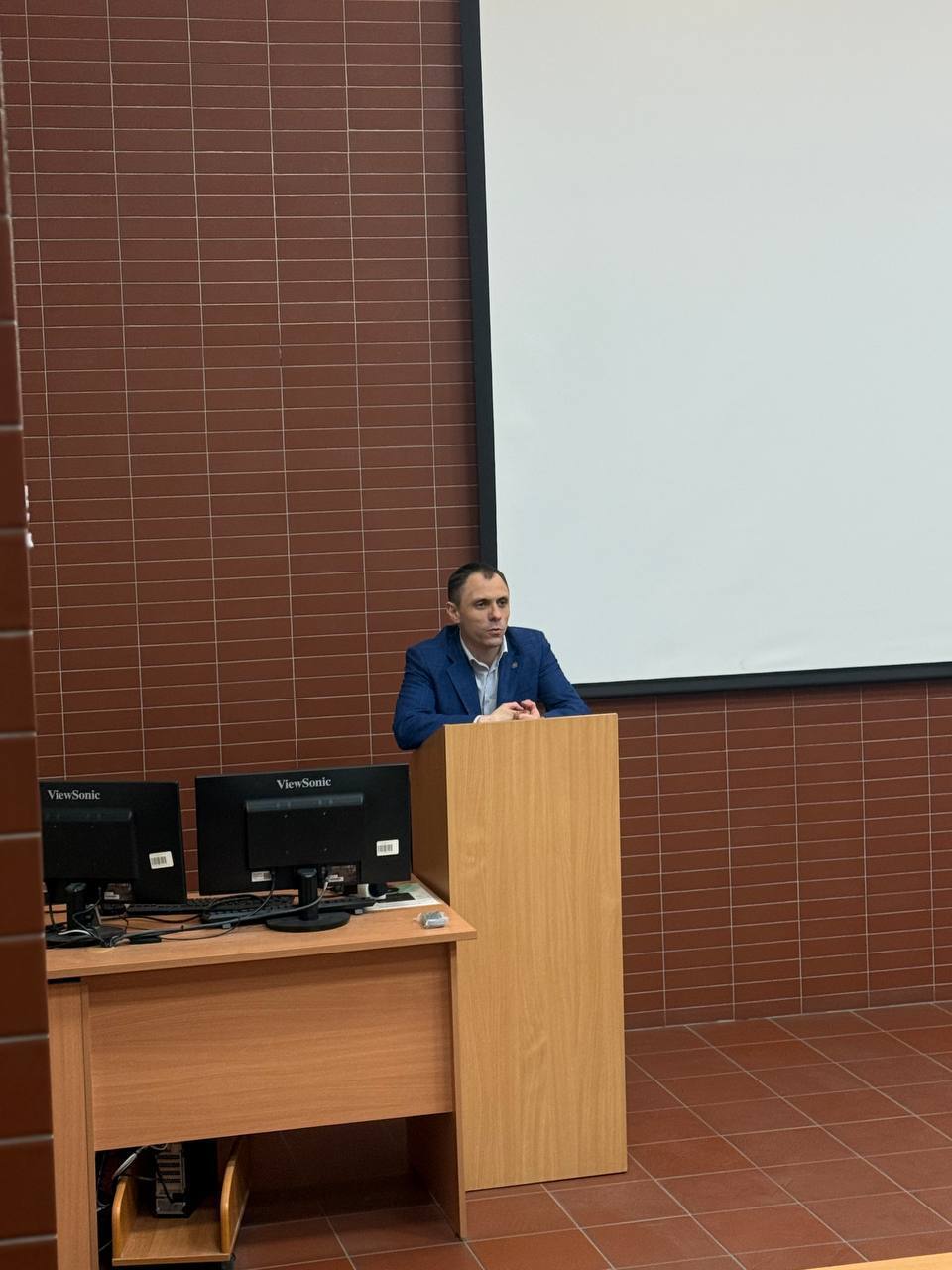 В Новосибирском государственном университете экономики и управления состоялось профориентационное мероприятие "День работодателя" В Новосибирском государственном университете экономики и управления состоялось профориентационное мероприятие "День работодателя"