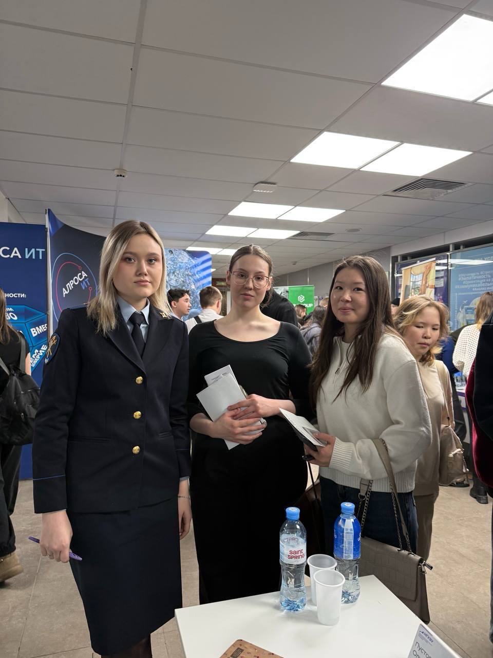 В Новосибирском государственном университете экономики и управления состоялось профориентационное мероприятие "День работодателя" В Новосибирском государственном университете экономики и управления состоялось профориентационное мероприятие "День работодателя"