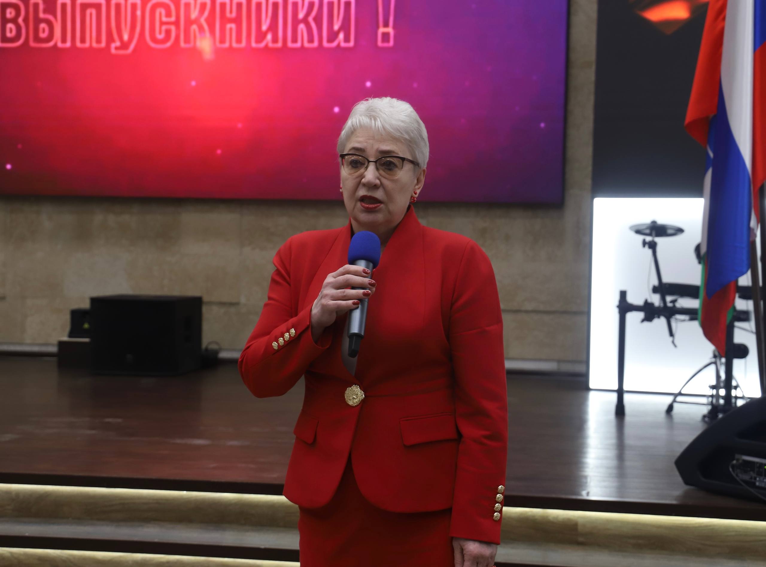 Начальник ГУ МВД России по Новосибирской области принял участие в церемонии вручения дипломов выпускникам Новосибирского кооперативного техникума имени А.Н. Косыгина по специальности «Правоохранительная деятельность» Начальник ГУ МВД России по Новосибирской области принял участие в церемонии вручения дипломов выпускникам Новосибирского кооперативного техникума имени А.Н. Косыгина по специальности «Правоохранительная деятельность»