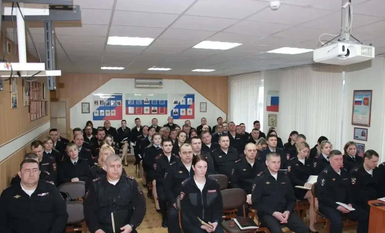 Начальник ГУ МВД России по Новосибирской области посетил с рабочим визитом Отдел МВД России по городу Бердску Начальник ГУ МВД России по Новосибирской области посетил с рабочим визитом Отдел МВД России по городу Бердску