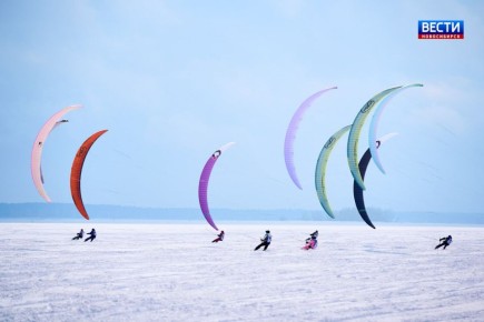 Под парусом по снегу. Новосибирские спортсмены-юниоры выиграли 3 золотые медали на Первенстве России по сноукайтингу