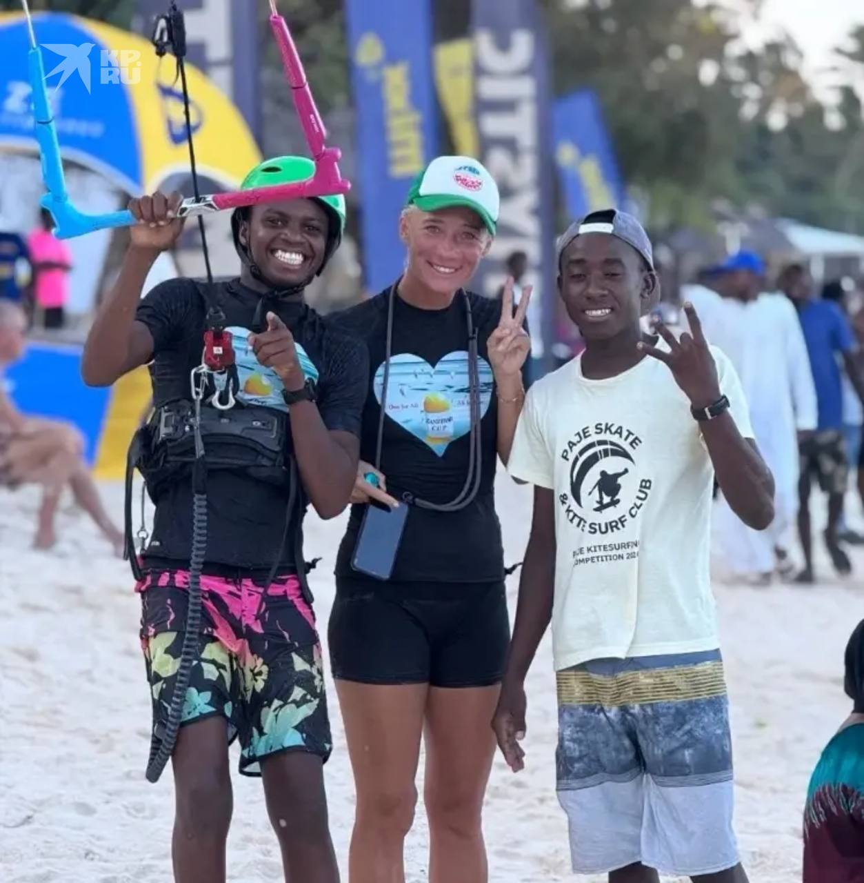 Сибирячка бросила офис и поехала в Занзибар учить туристов серфингу Сибирячка бросила офис и поехала в Занзибар учить туристов серфингу