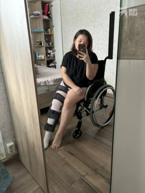 Сибирячка после страшного ДТП две недели была в коме и год ходила с переломом