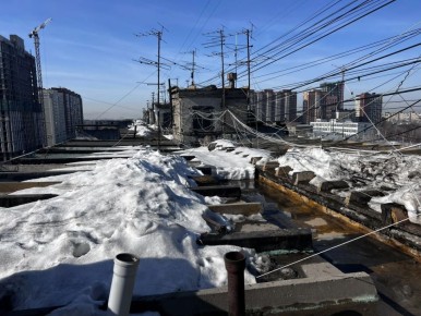 В доме 89 по улице Дуси Ковальчук в Новосибирске затопило 16 квартир