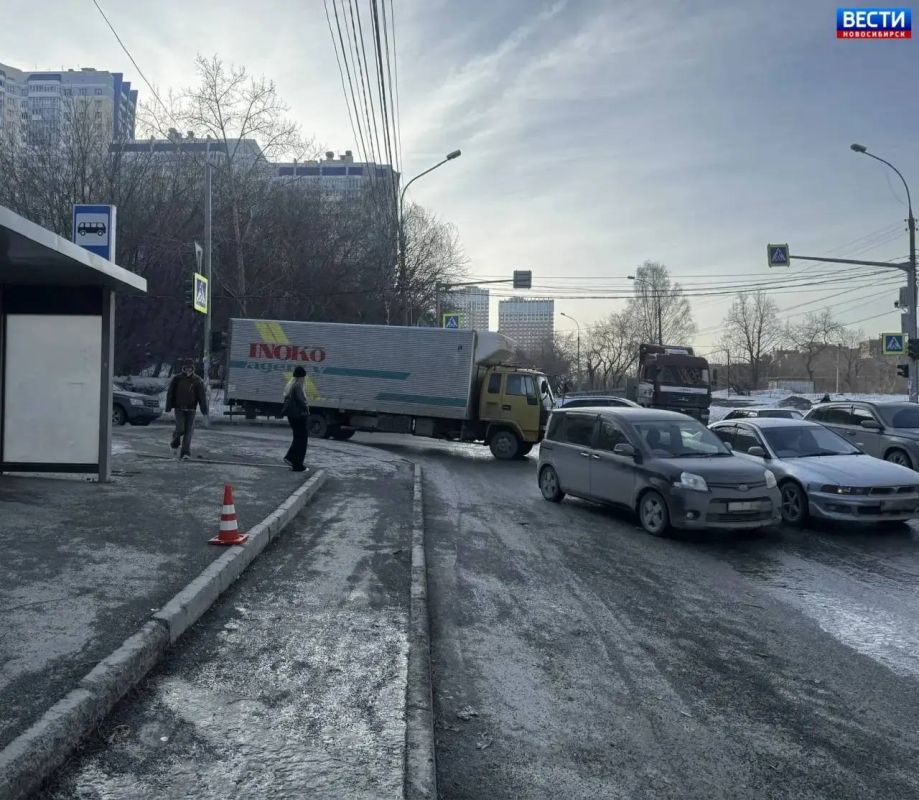 ������ ������. 3 ������ � 7:15 � ����������� ������ ������������ ������� �� ���� Hyundai Santa Fe �� ���������� � ����������� �� ��������� ������ ��� �������� �������