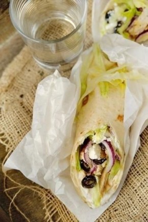 Нежный рулет с курицей и овощами: идеальное угощение для любого стола