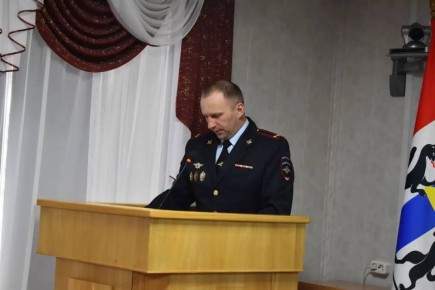Начальник Межмуниципального отдела полиции "Краснозерский" выступил перед депутатами с докладом о результатах работы за 2025 год