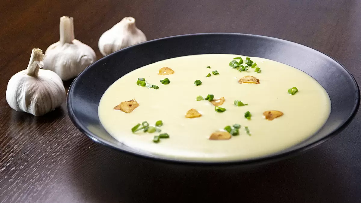 Невероятный чесночный крем-суп
