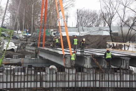 На 43 % выполнен капремонт моста через реку Тулу