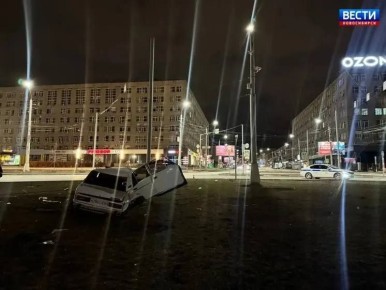 ���������� �����. � ���� �� 12 ������ � ��������� ������ ������������ ����� ���� � 30 �� ��������� ����� ������ 20-������ �������� ���-2106 ������ � ������ � �������� � �����