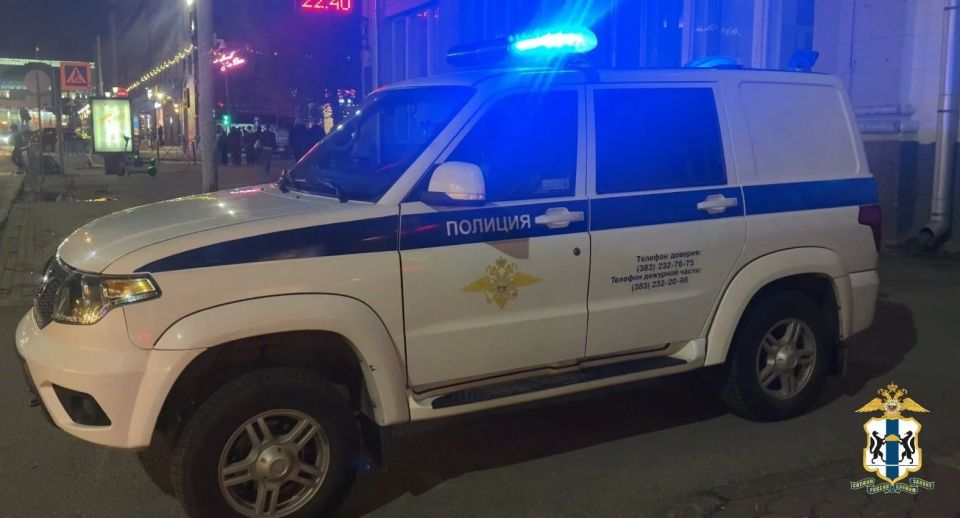 Новосибирские полицейские задержали подозреваемых в вымогательстве