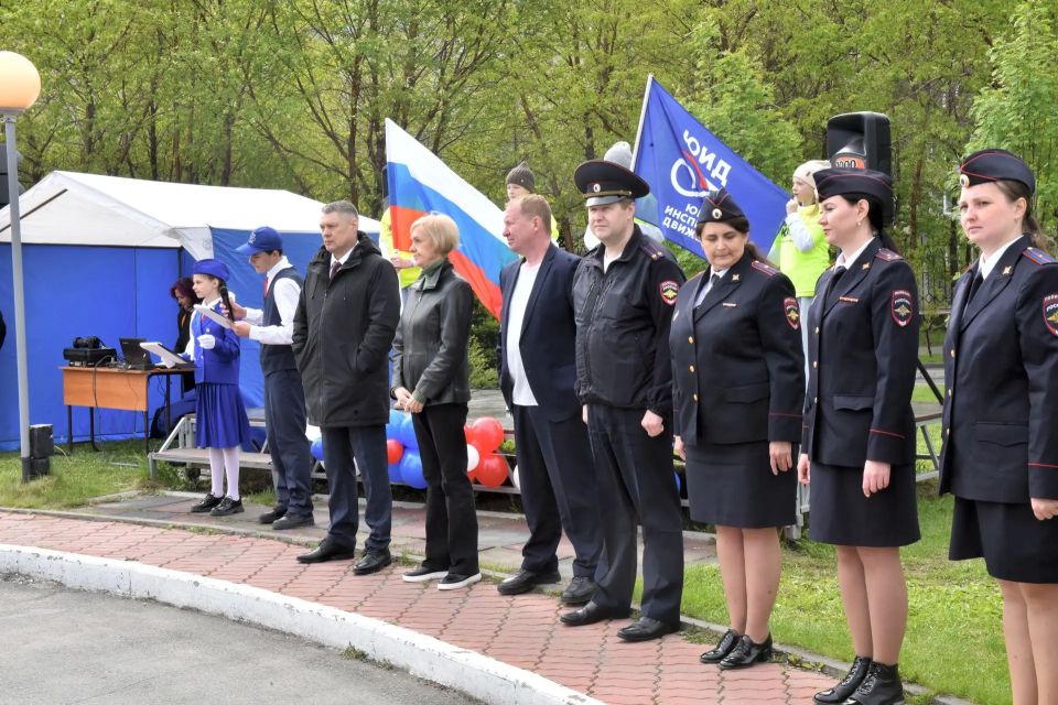 В Новосибирске стартовал городской этап Всероссийского конкурса юных инспекторов движения «Безопасное колесо — 2026» В Новосибирске стартовал городской этап Всероссийского конкурса юных инспекторов движения «Безопасное колесо — 2026»