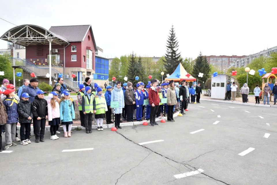 В Новосибирске стартовал городской этап Всероссийского конкурса юных инспекторов движения «Безопасное колесо — 2026» В Новосибирске стартовал городской этап Всероссийского конкурса юных инспекторов движения «Безопасное колесо — 2026»
