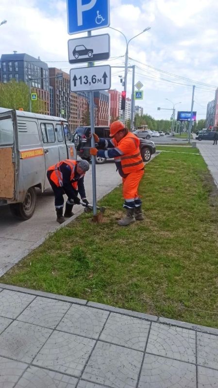 За прошедшие сутки с магистралей и улиц Новосибирска вывезли 366 кубометров мусора и 430 тонн смета и грязи За прошедшие сутки с магистралей и улиц Новосибирска вывезли 366 кубометров мусора и 430 тонн смета и грязи
