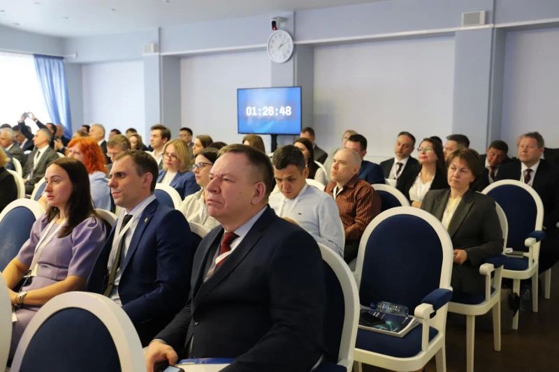 Представители Центрального аппарата МВД России приняли участие в совещании «Финансовая грамотность и образовательные инициативы» Представители Центрального аппарата МВД России приняли участие в совещании «Финансовая грамотность и образовательные инициативы»